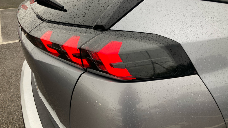 Peugeot 2008 1.2 PureTech 130 Allure Premium 5dr Petrol Estate